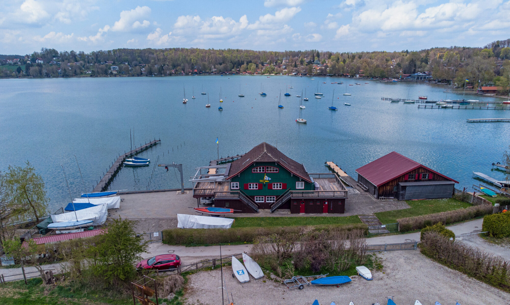 Das Gelände des Segler-Vereins Wörthsee aus der Luft